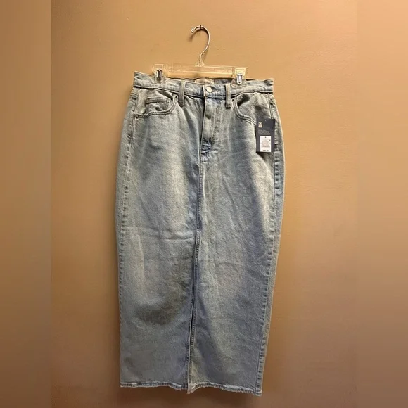 Universal Thread Light Blue Denim Skirt - Picture 2 of 6